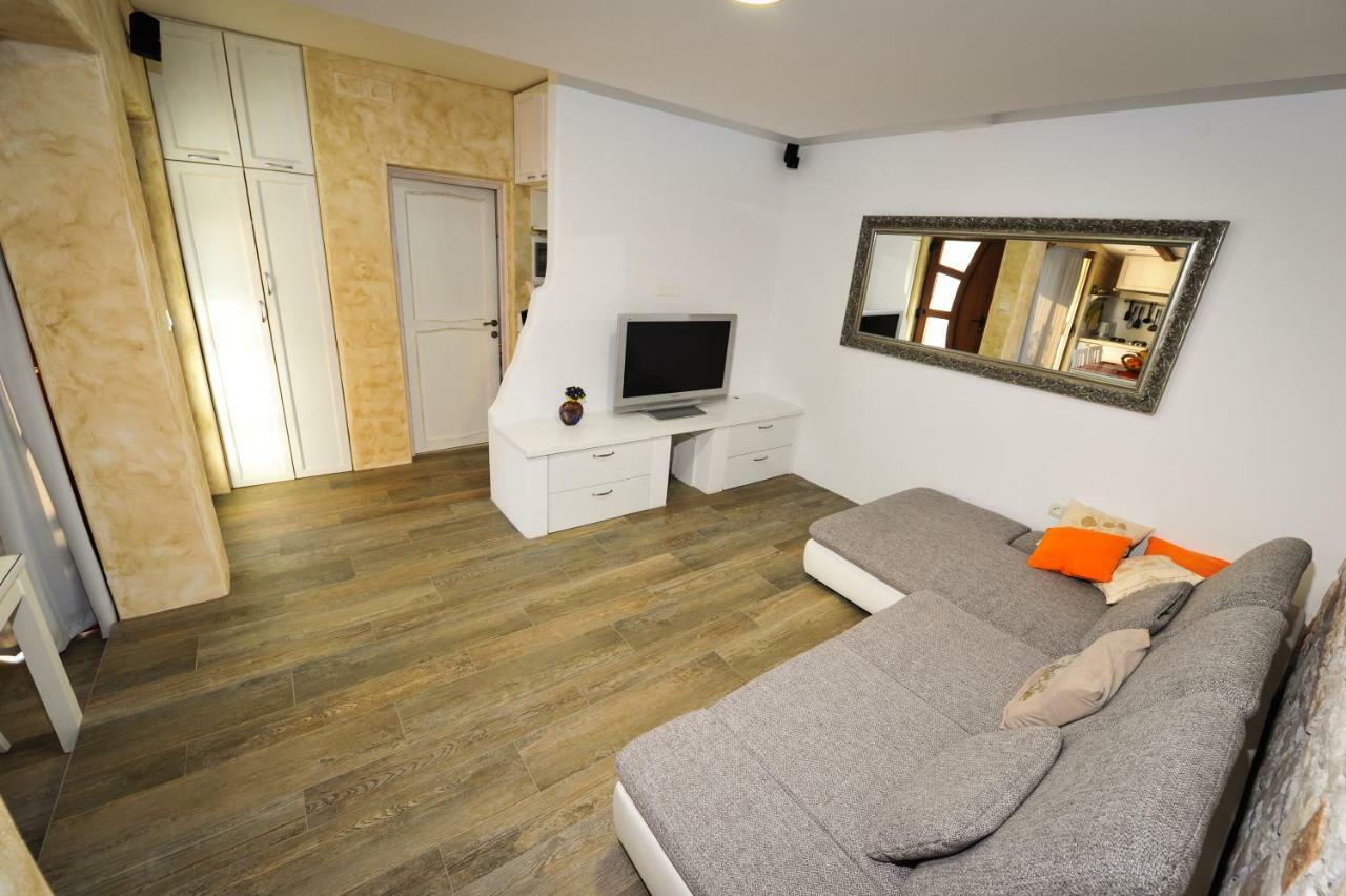 Luxury Apartment Alba With Pool Kanfanar Luaran gambar
